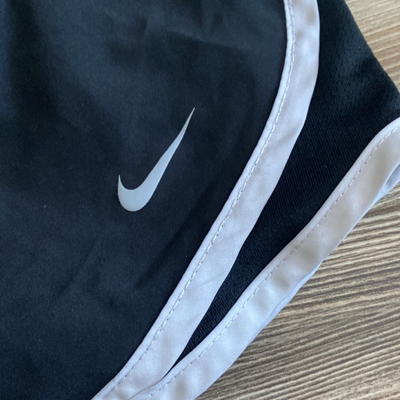 Nike shorts size XS - Picture 4 of 4